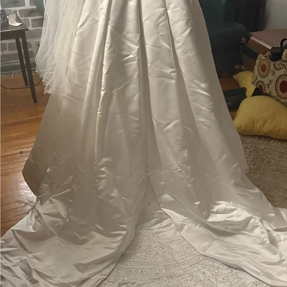 Private Label White Beaded Wedding Dress - Picture 4 of 9